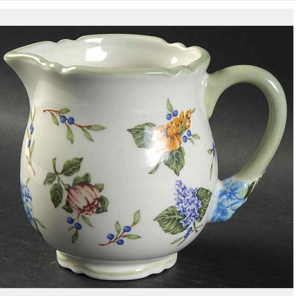 Creamer Vintage Garden by PRINCESS HOUSE